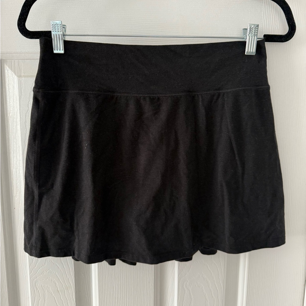 Vuori black skort size medium